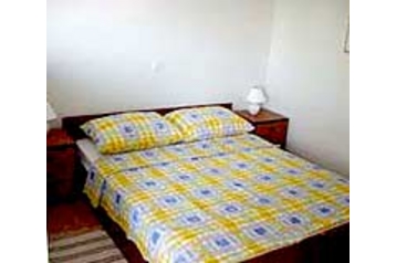 Horvātija Privát Slatine, Eksterjers